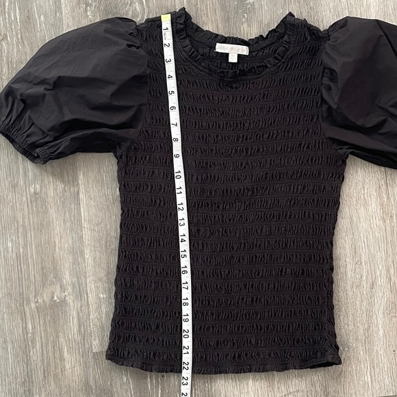 Design History black smocked blouse with statement puff sleeves. - Picture 7 of 7